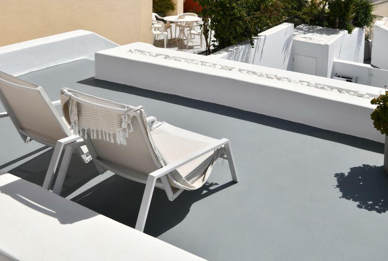 Thiro Santorini Villa Fira  Exterior photo