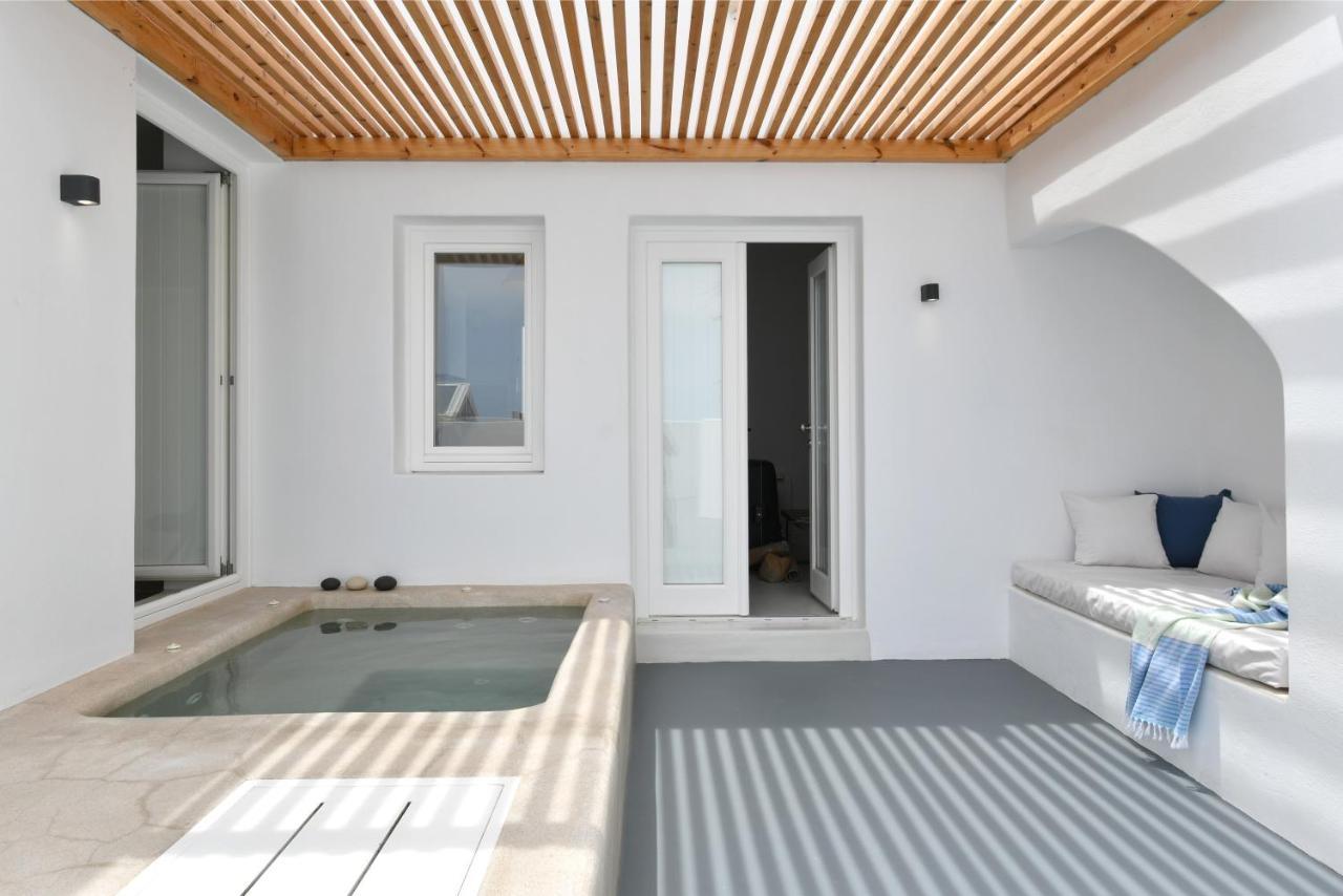 Thiro Santorini Villa Fira  Exterior photo
